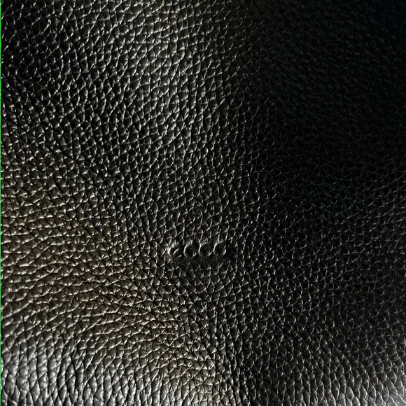 ECCO Black Pebbled Leather Hobo Shoulder Bag Minimalist Modern Purse - Picture 4 of 6